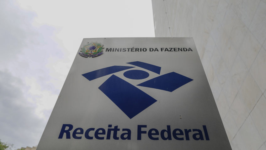tributação da distribuição de lucros e dividendos